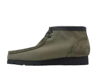 クラークス ワラビーブーツ GTX "オリーブ テキスタイル"