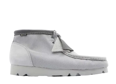 クラークス ワラビーブーツ GTX "ライトグレー テキスタイル"