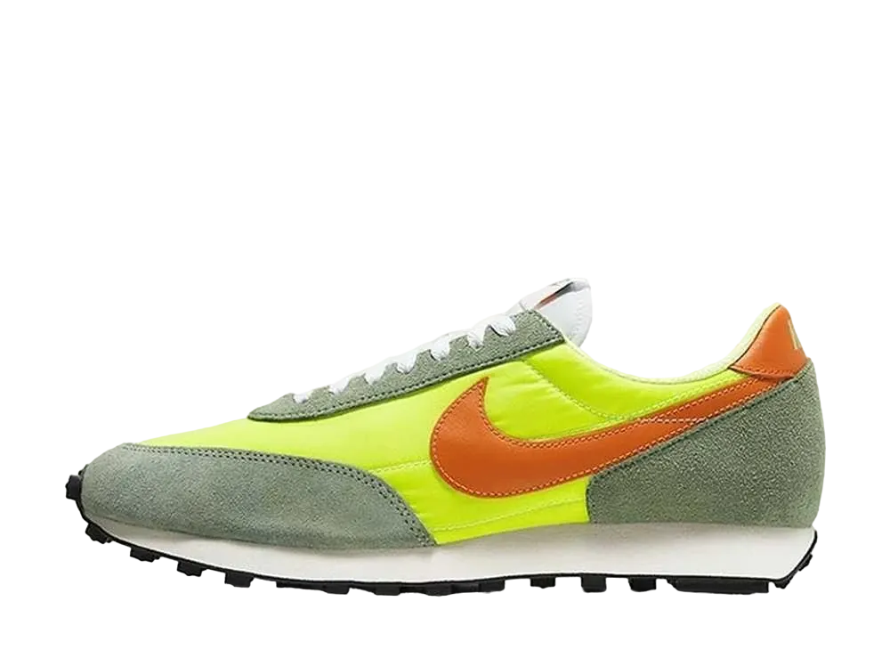 ナイキ デイブレイク "ライム ライト"