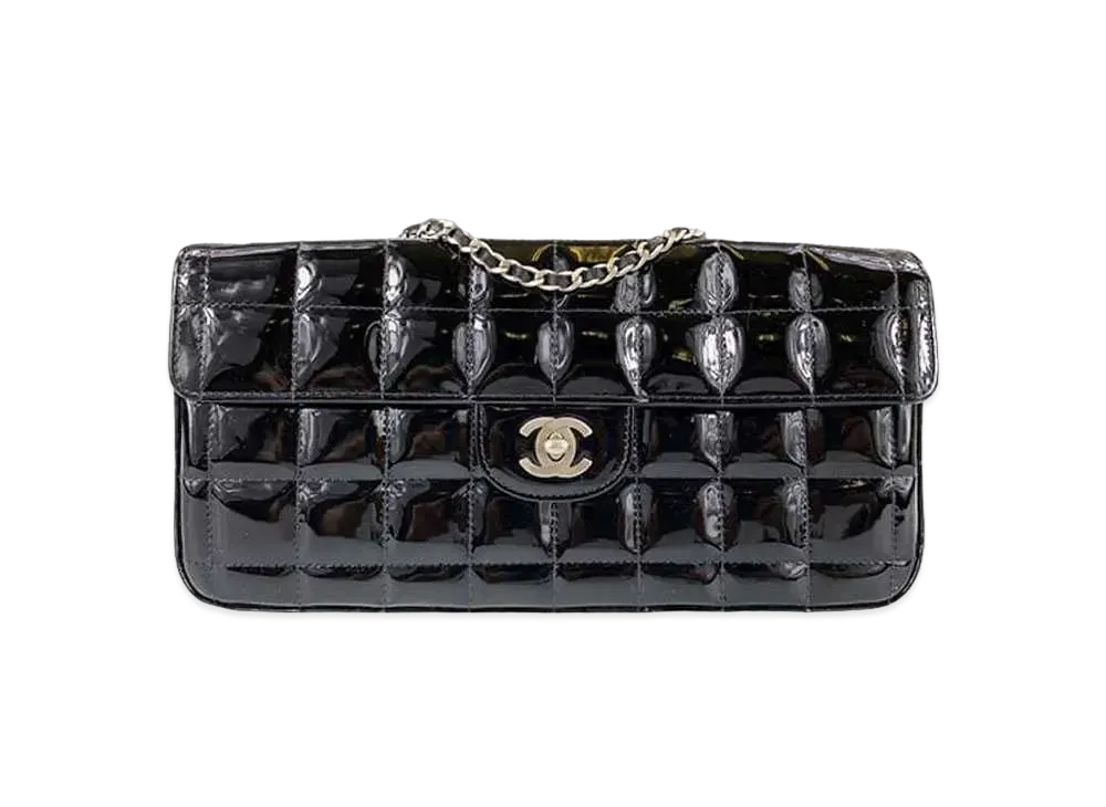 CHANEL Chocolate Bar Patent Shoulder Bag "Black"