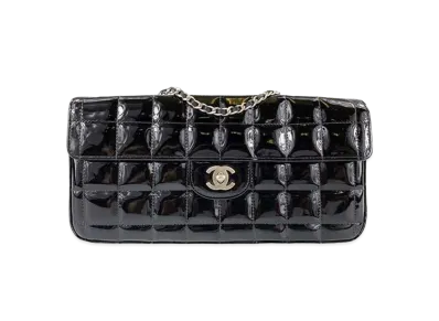 CHANEL Chocolate Bar Patent Shoulder Bag "Black"