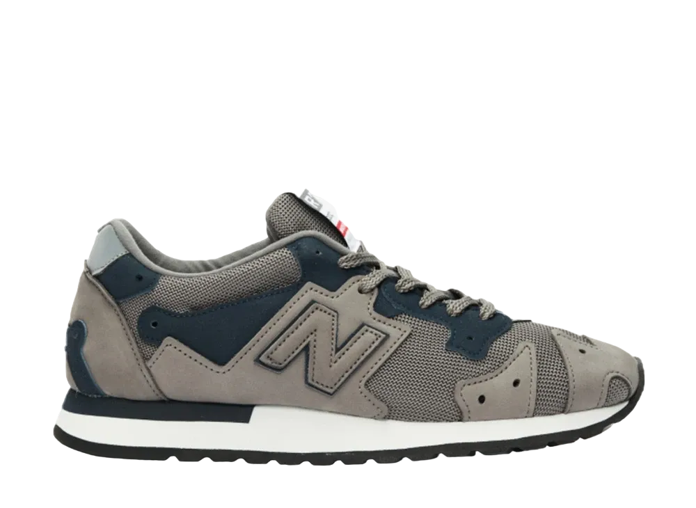 New Balance R770GGN "Gray"