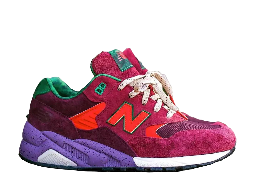 パッカー シューズ × ニューバランス MT580 "パイン バレンス"