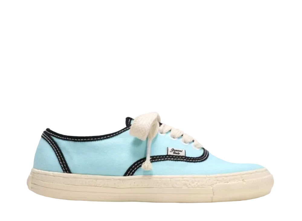 ジェネラル スケール パストソール 5 ホール ロー トップ スニーカー "ライト ブルー"