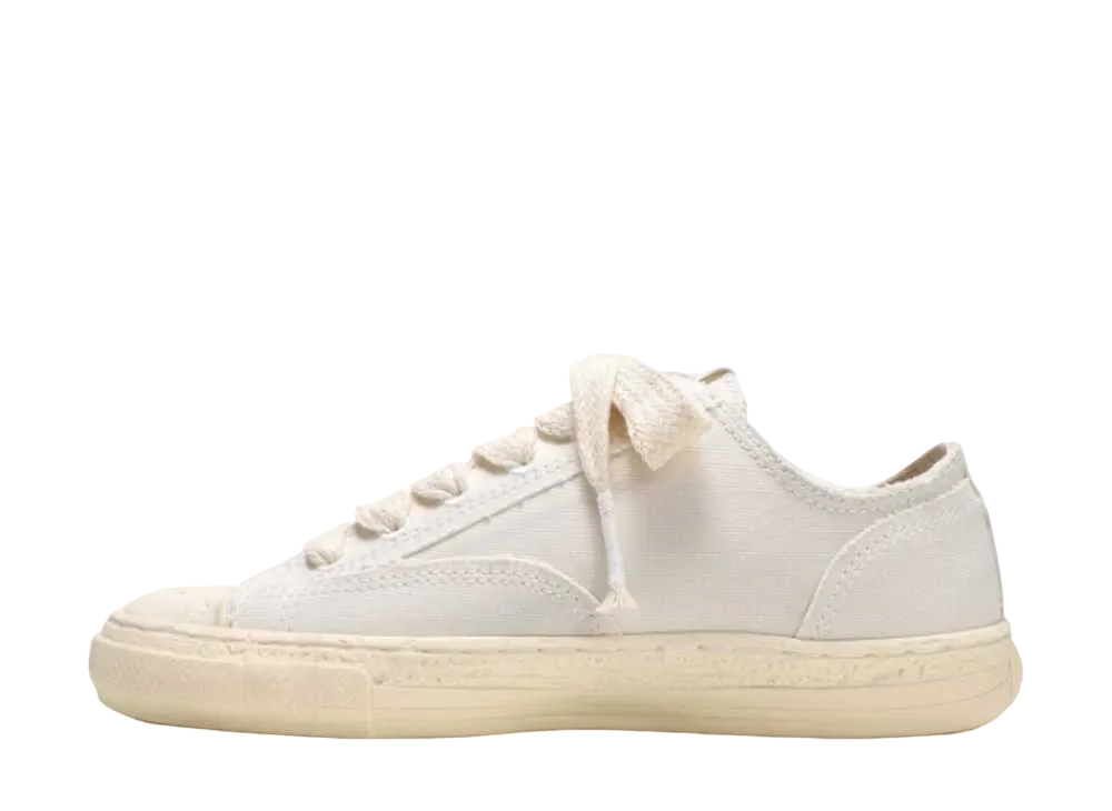 ジェネラル スケール パストソール 6 ホール ロー トップ スニーカー "ホワイト"