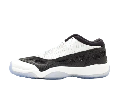 ナイキ エアジョーダン11 レトロ ロー IE "ホワイト ブラック 2011 (GS)"