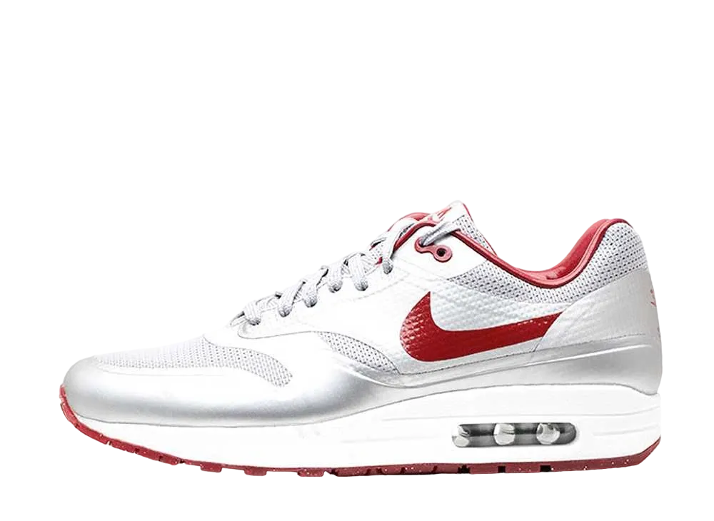 ナイキ エアマックス 1 HYP QS "シルバー ディープ レッド"