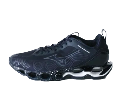 ホワイト マウンテニアリング × ミズノ ウェーブ プロフェクシー "ブラック"