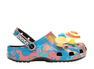 ディプロ × クロックス クラシック クロッグ "テイク ア ウォーク オン ザ ウィアード サイド"