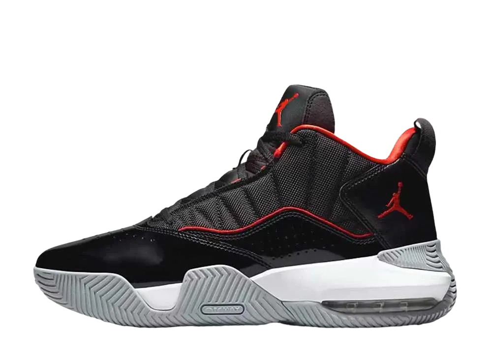 ナイキ ジョーダン ステイ ロイヤル "ブラック/チリ レッド"