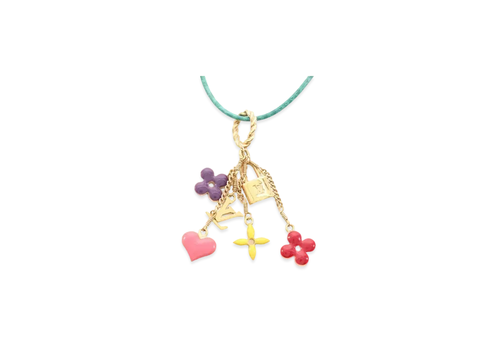 Louis Vuitton Pendentif Sweet Monogram