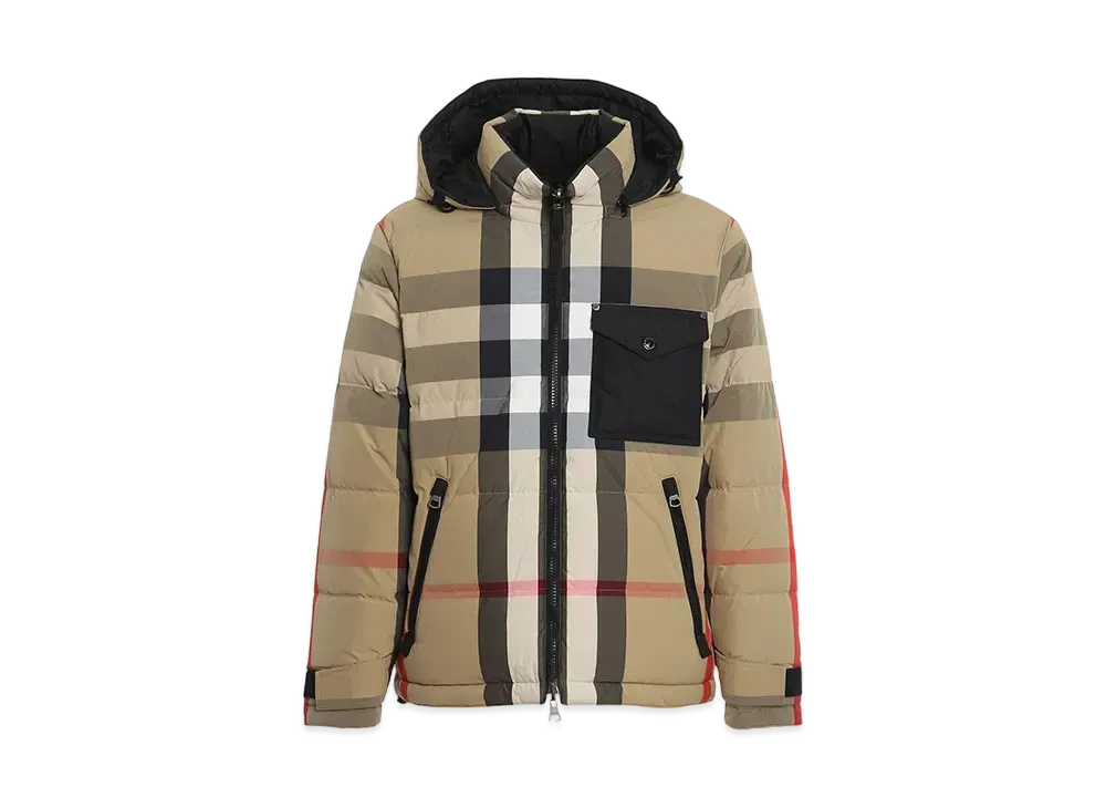 Burberry Reversible Recycle Nylon Jacket ”Beige”