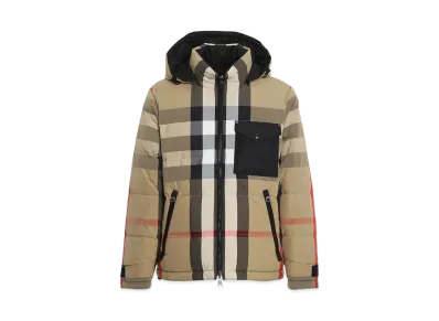 Burberry Reversible Recycle Nylon Jacket ”Beige”