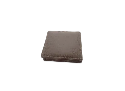 Louis Vuitton Taiga Portemonne Boite "Grizzly"