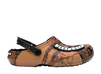 プレジャーズ × モッシーオーク × クロックス クラシック クロッグ