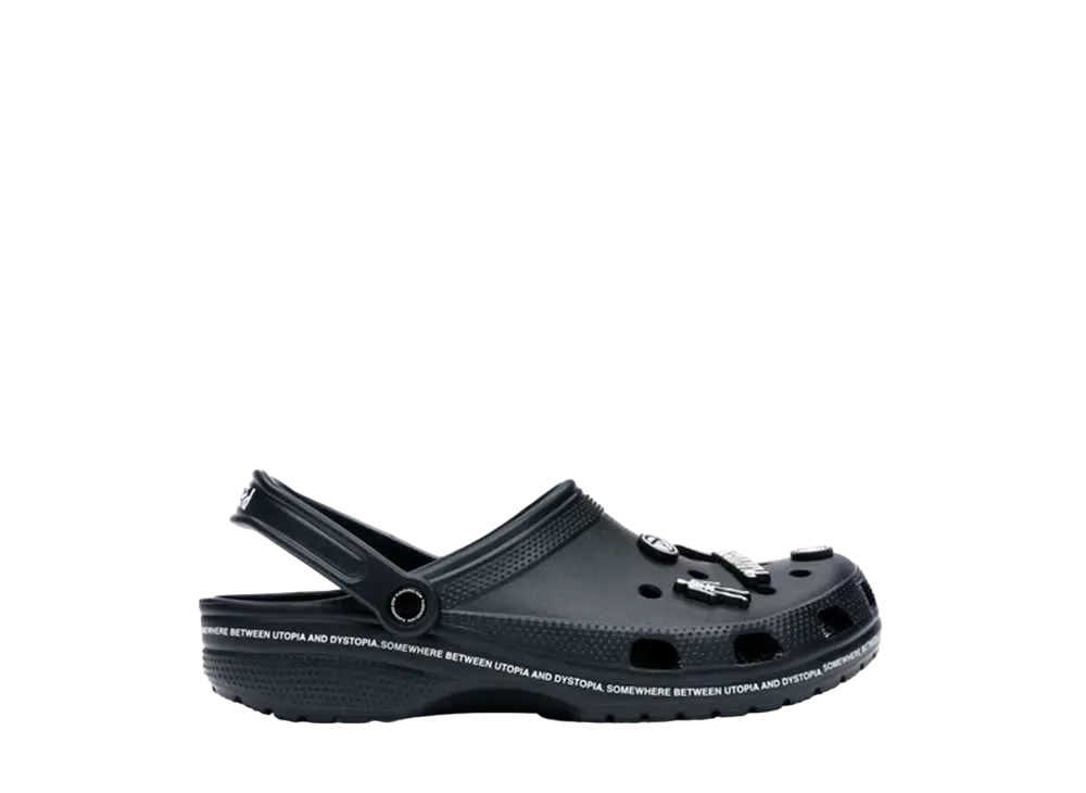 プレジャー × クロックス クラシック クロッグ "ユートピア ディストピア"
