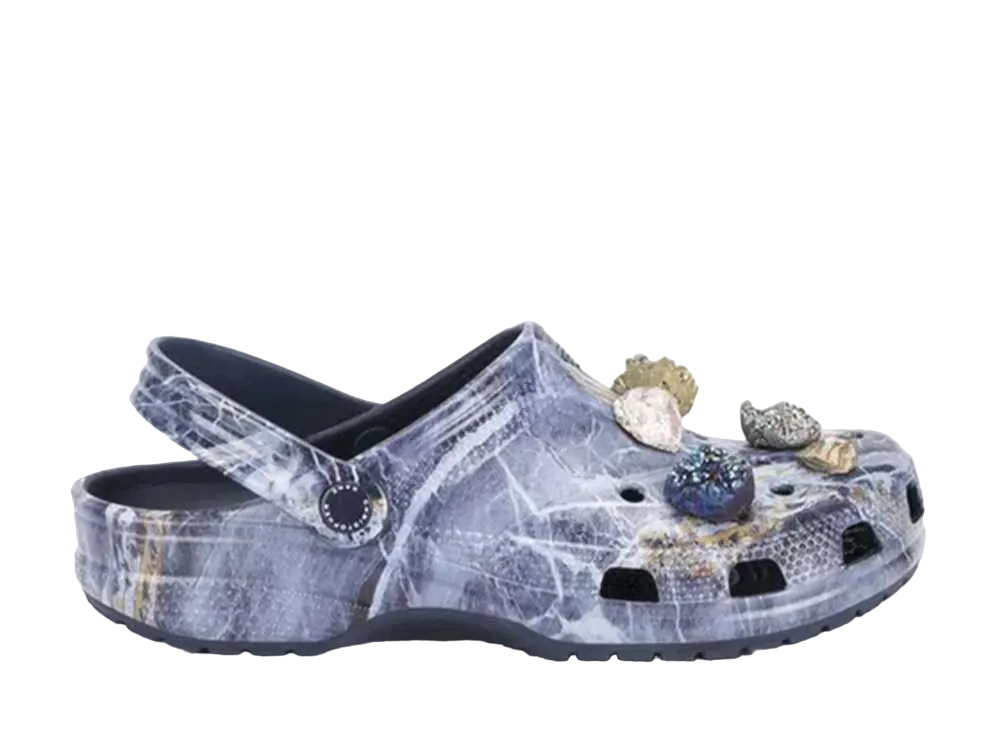 クリストファー ケイン × クロックス ウィメンズ クラシック クロッグ "ブルー マーブル"
