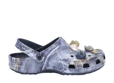 クリストファー ケイン × クロックス ウィメンズ クラシック クロッグ "ブルー マーブル"