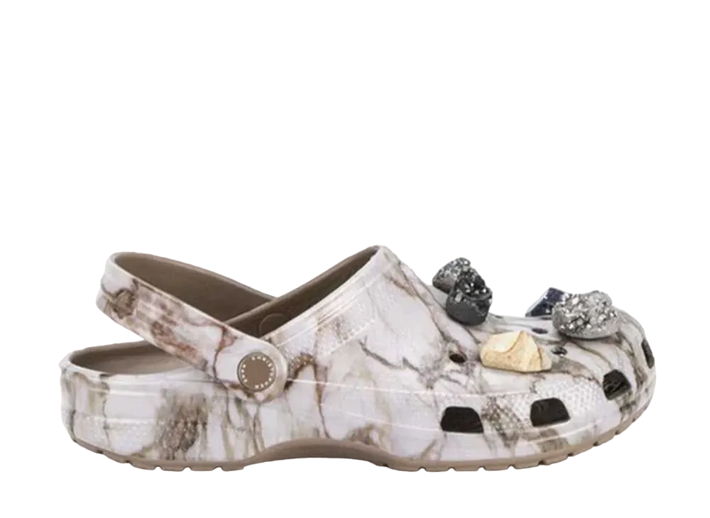 クリストファー ケイン × クロックス ウィメンズ クラシック クロッグ "タン マーブル"