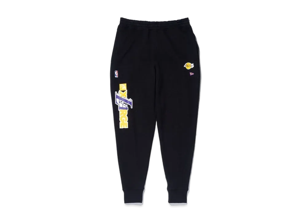 XLARGE x New Era x NBA LAKERS STANDARD LOGO SWEAT PANTS "Black"