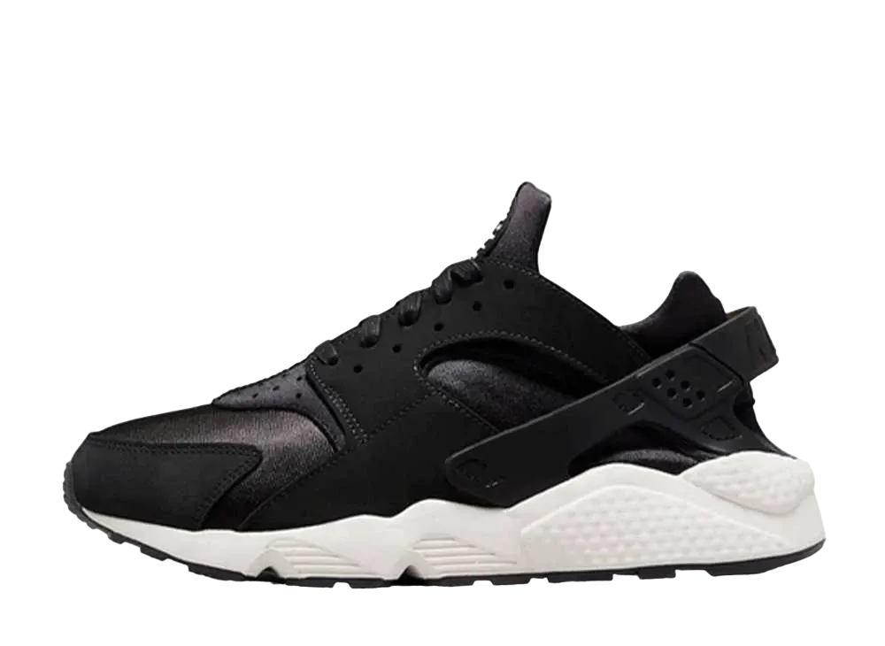 ナイキ エア ハラチ "オフ ノアール"