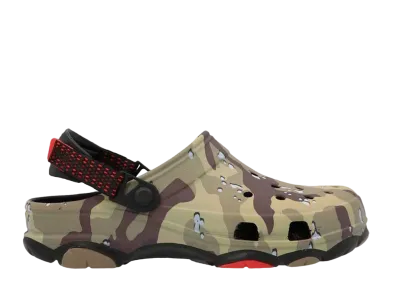 クロックス クラシック オール トレイン クロッグ "デザート カモ/タン"