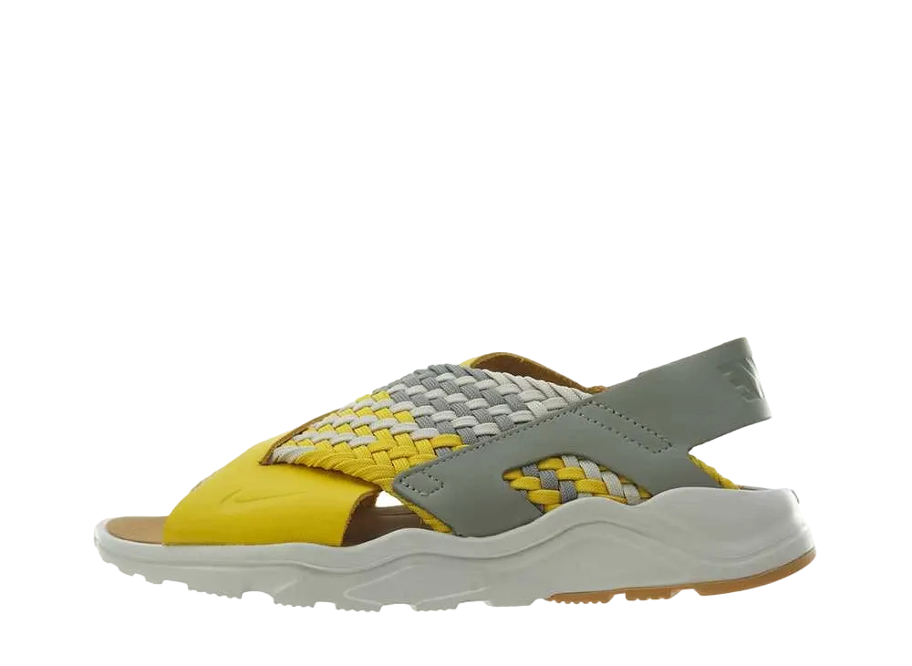 ナイキ ウィメンズ エア ハラチ ハラチ ウルトラ "ミネラル イエロー/ダーク スタッコ"