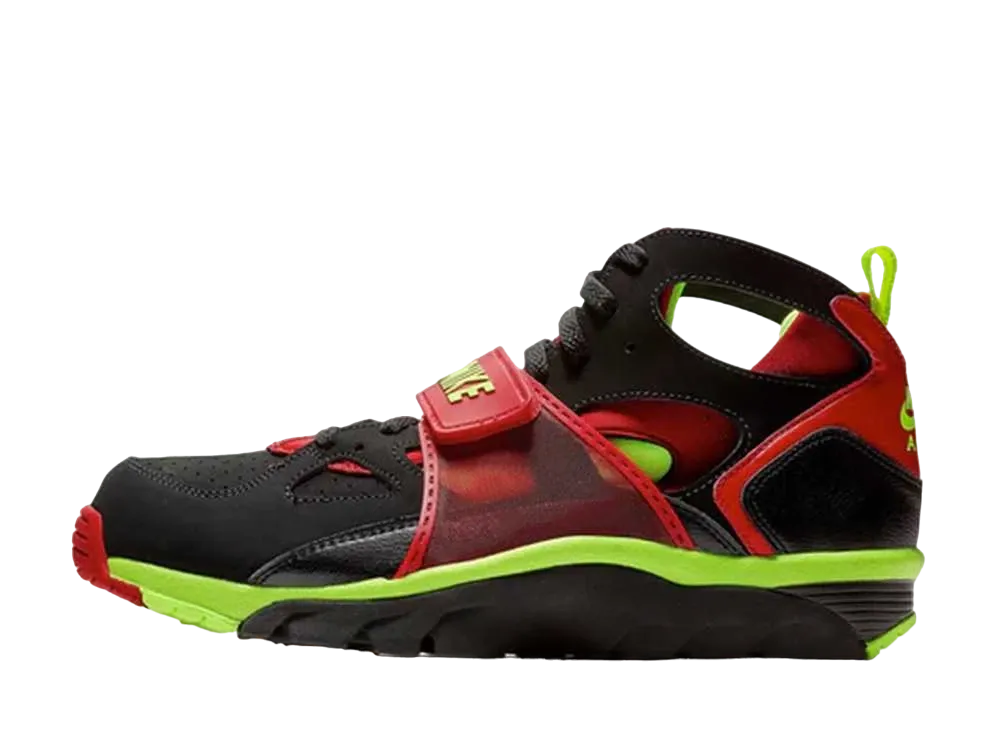 ナイキ エア トレーナー ハラチ "ブラック ボルト ユニバーシティ レッド"