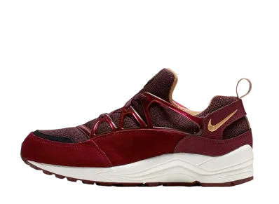 ナイキ エア ハラチ ライト "ディープ バーガンディー/メタリック ゴールド"