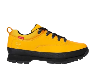 シュプリーム × ティンバーランド ユーロ ハイカー ロー パテント レザー "イエロー"