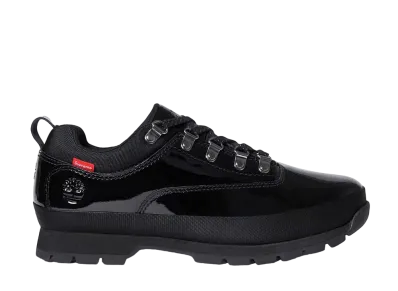 シュプリーム × ティンバーランド ユーロ ハイカー ロー パテント レザー "ブラック"