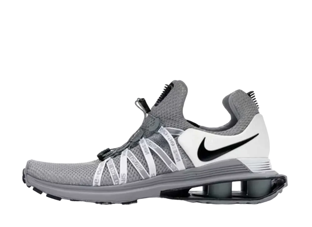 ナイキ ショックス グラビティー "ウルフ グレー"