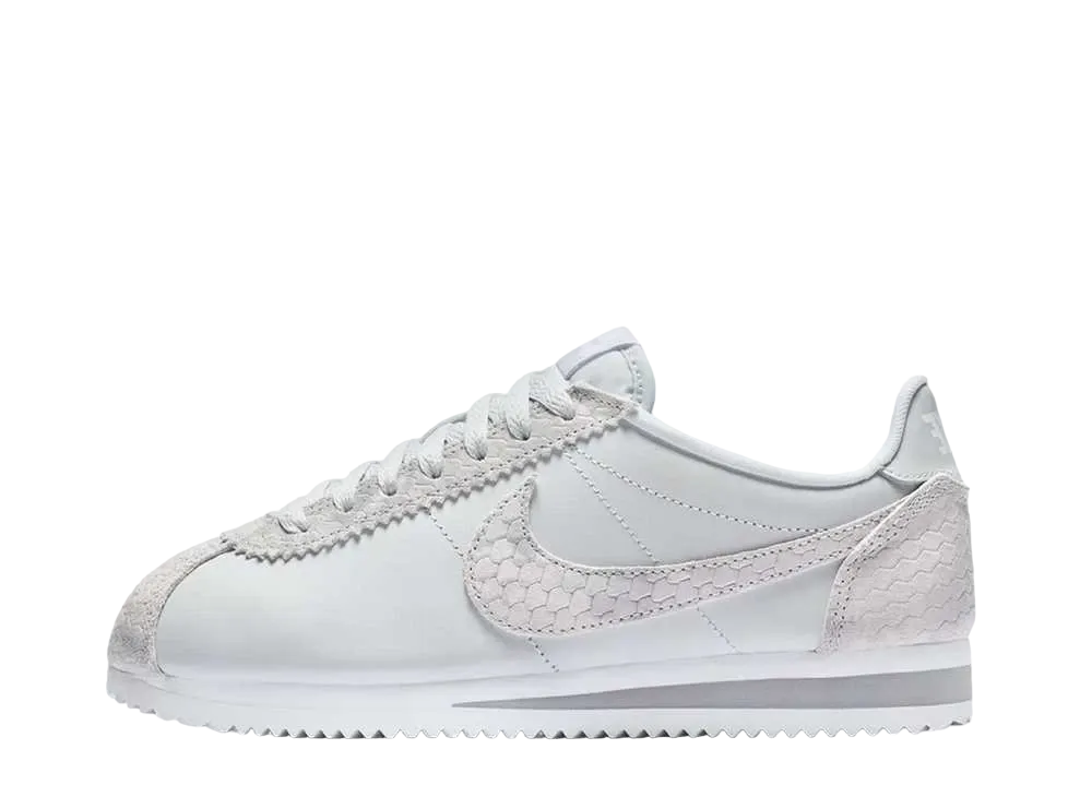 ナイキ ウィメンズ クラシック コルテッツ "ピュア プラチナム/スネーク"