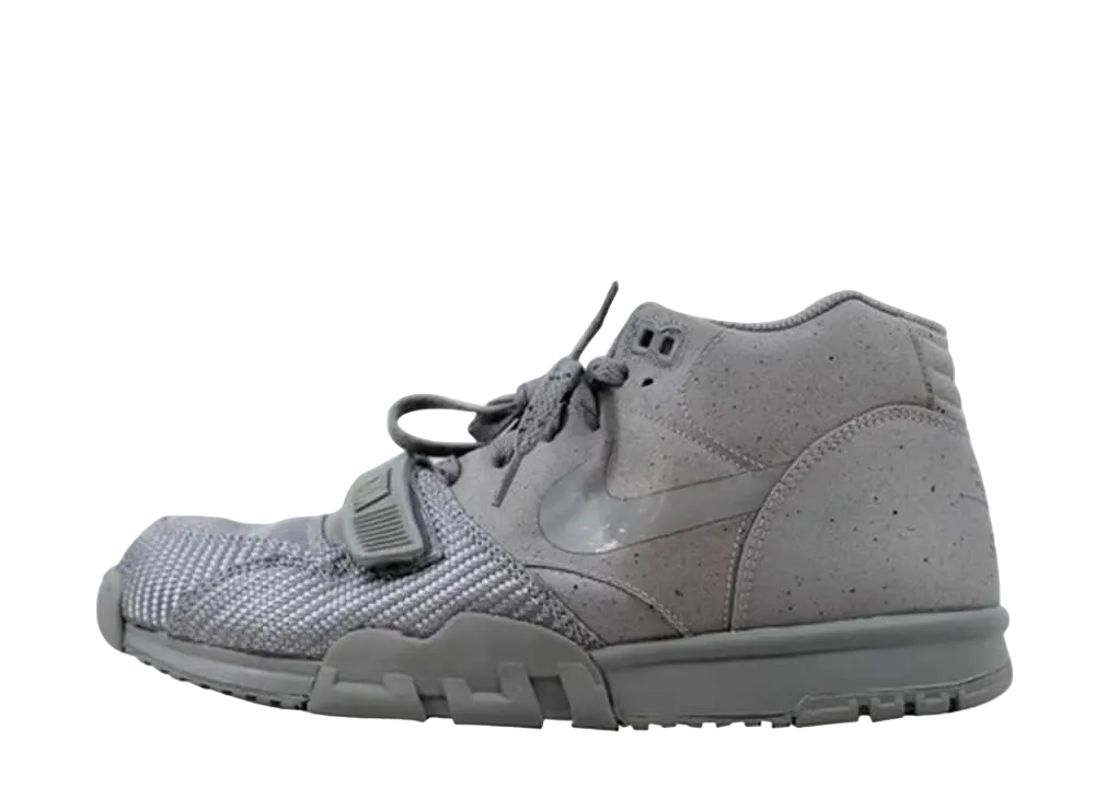 ナイキ エア トレーナー 1 ミッド SP ザ モノトーンズ ヴォリューム 1 "シルバー"