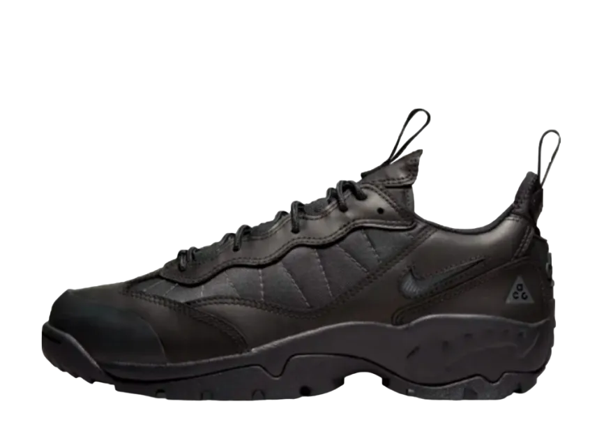 ナイキ ACG エアマーダ "ブラック"