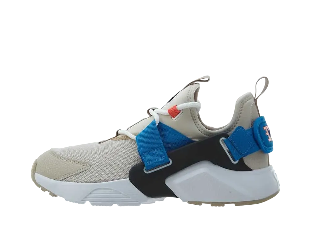 ナイキ ウィメンズ エア ハラチ シティ ロウ "デザート サンド/ホワイト"