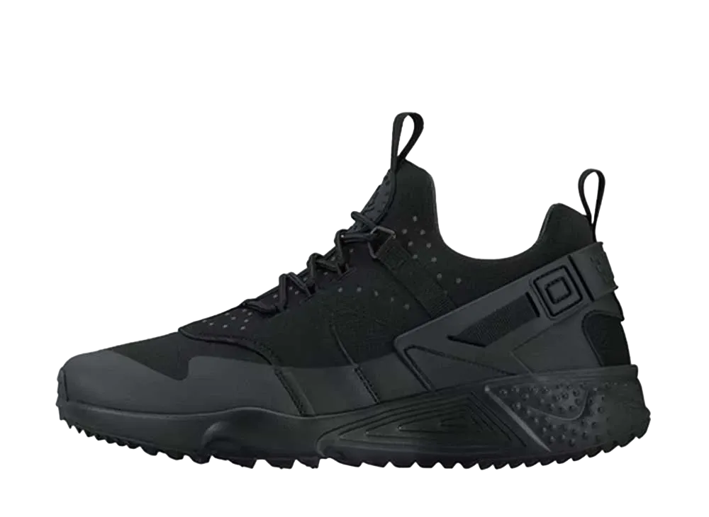 ナイキ エアハラチ ユーティリティ "トリプル ブラック"