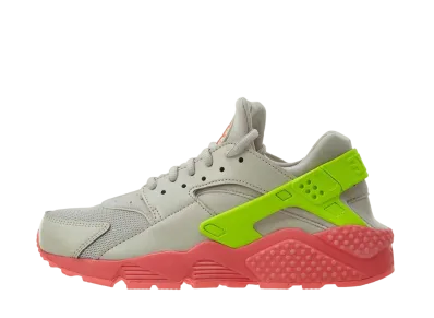 ナイキ ウィメンズ エア ハラチ ラン "デザート サンド/ボルト ホット パンチ"