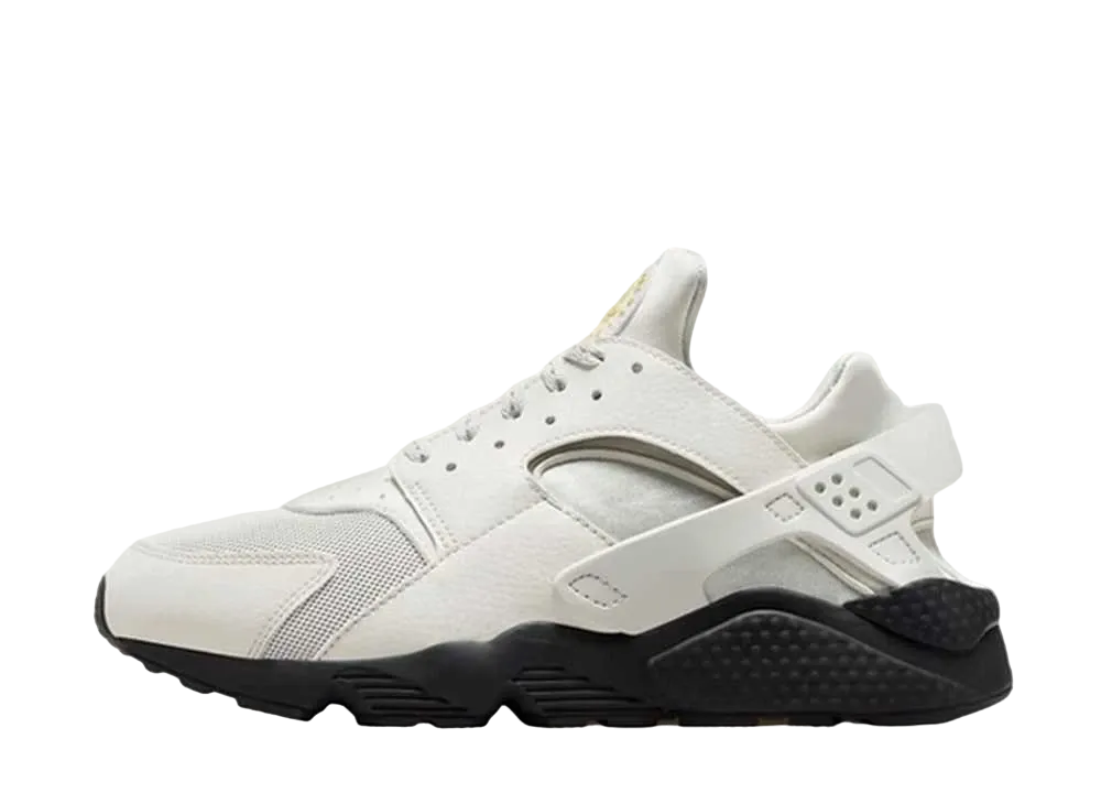 ナイキ エア ハラチ "セイル/リフレクティブ メッシュ"