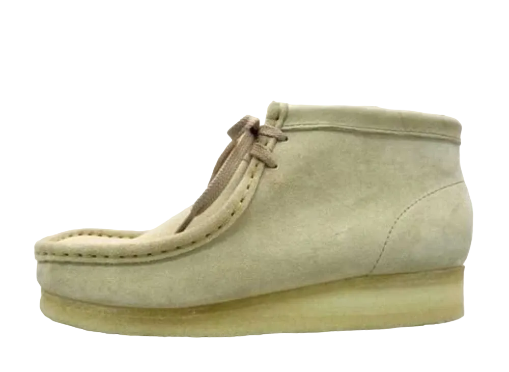 クラークス ワラビー ブーツ "サンド スウェード"