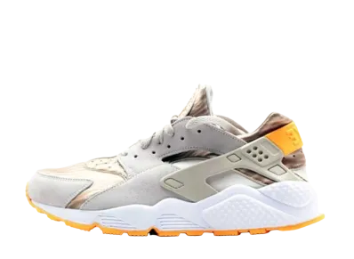 ナイキ エア ハラチ ラン "サンディー ビーチ"