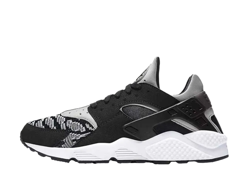 ナイキ エア ハラチ PA "ブラック/ホワイト"