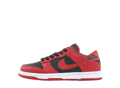 ナイキ GS ダンク ロー "ブラック/バーシティー レッド"
