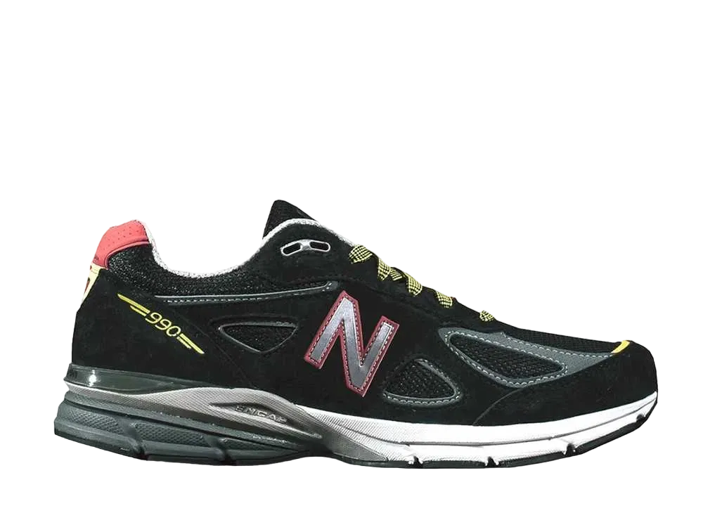 DTLR × ニューバランス 990V4 "ブラック/レッド イエロー"