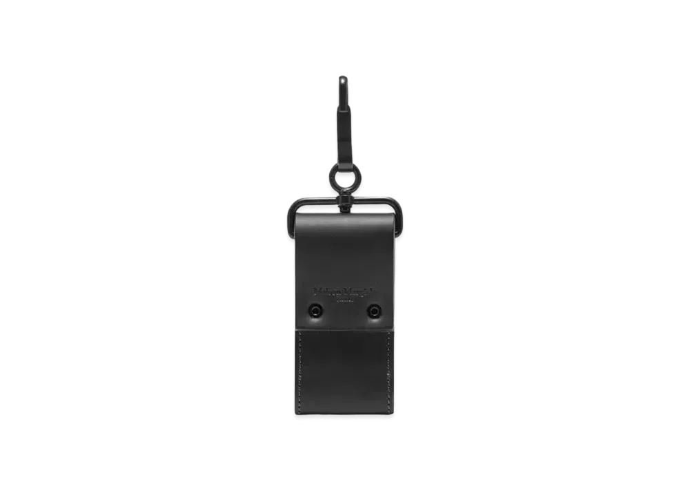 メゾンマルジェラ AirPods ケース "ブラック" S35VT0079PS935T8013