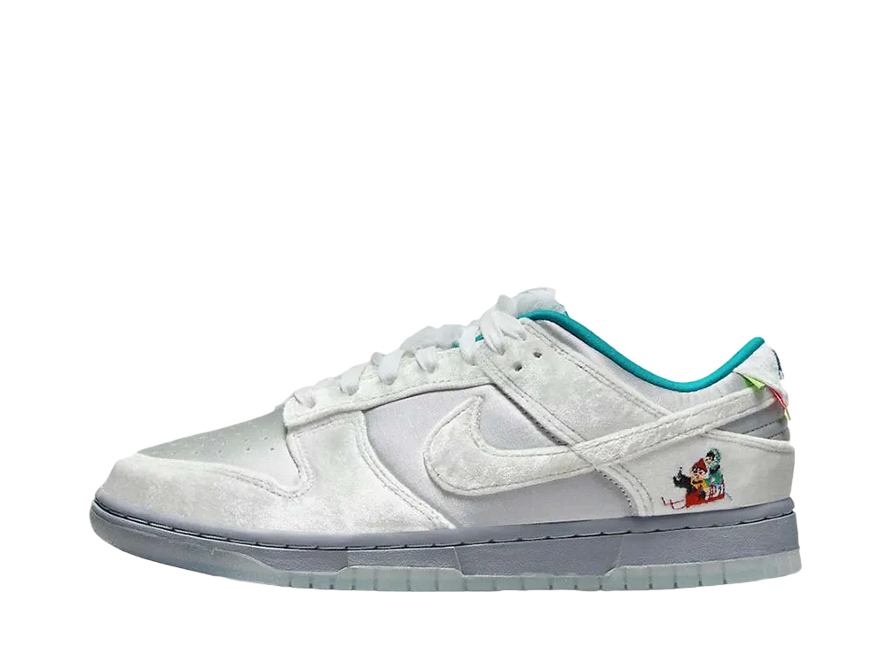 Nike Women's Dunk Low "Ice White Green"