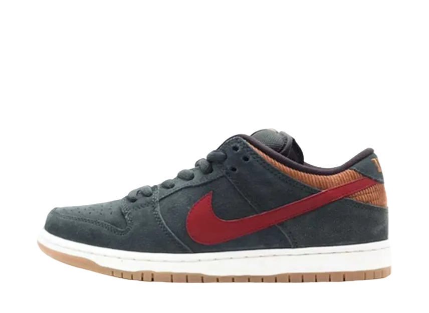 ナイキ ダンク SB ロー "コーデュロイ エール ブラウン"