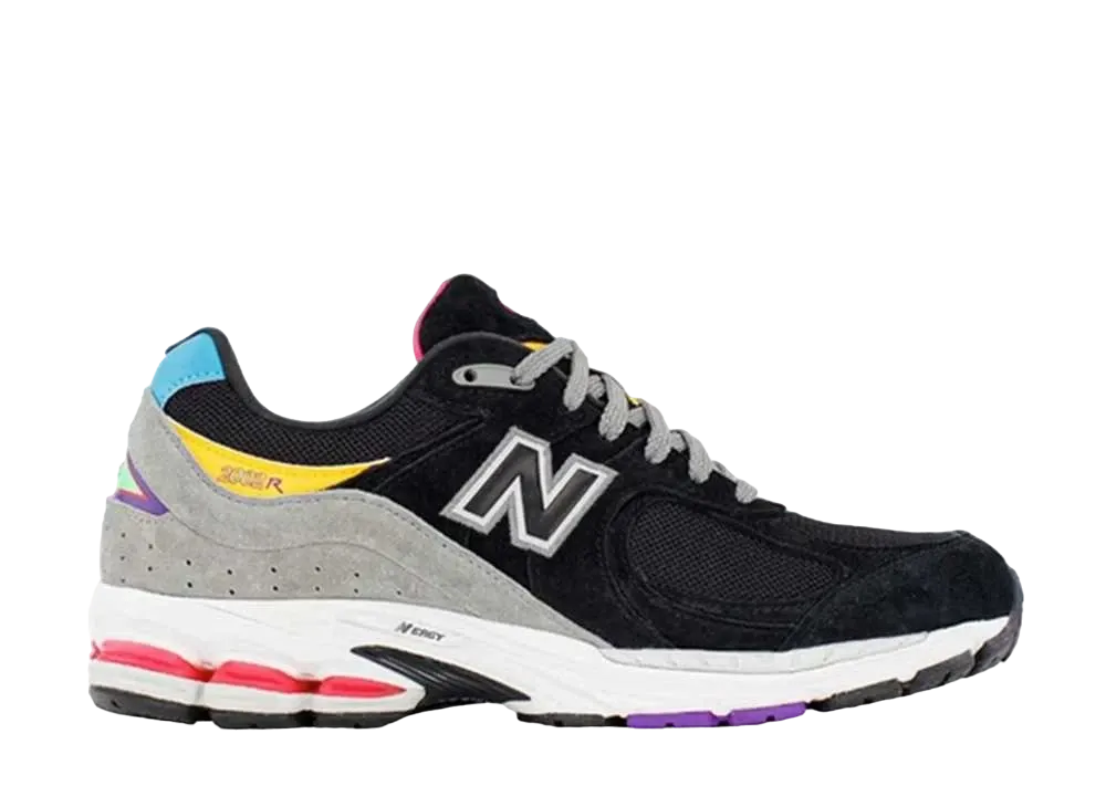 DTLR × ニューバランス 2002R "マスカレード"