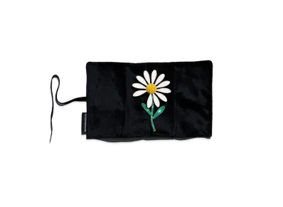 PEACEMINUSONE PMO DAISY BROOCH #1 / G-DRAGON