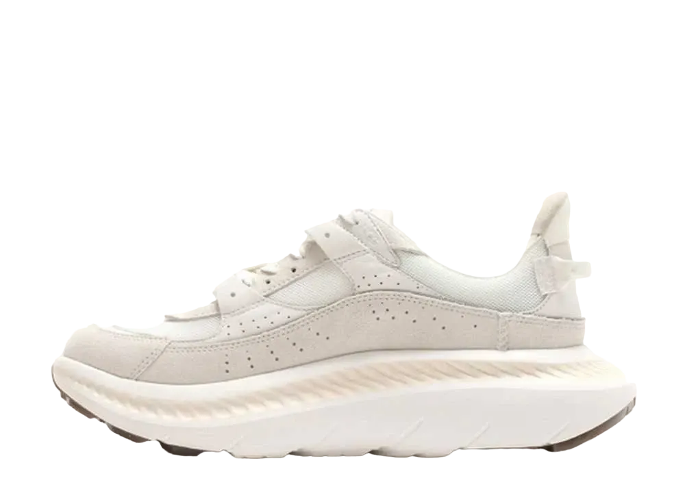 アグ M CA805 V2 "ホワイト"